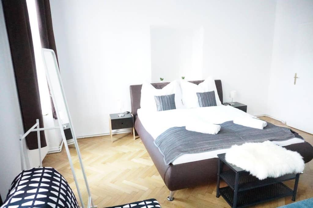 וינה Urban City Apartment - Contactless Check-In מראה חיצוני תמונה