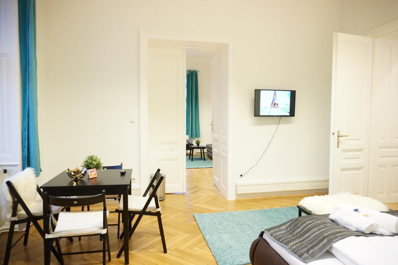 וינה Urban City Apartment - Contactless Check-In מראה חיצוני תמונה